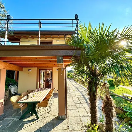 Villa Riflessi - - By Tourquoisevea *
