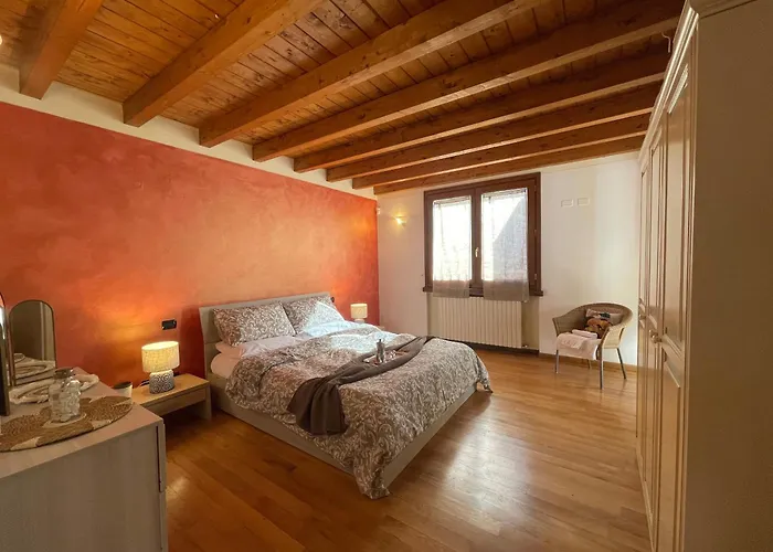 Villa Riflessi - - By Tourquoisevea *