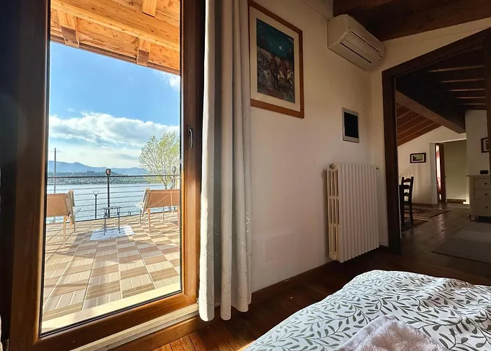 Villa Riflessi - - By Tourquoisevea *
