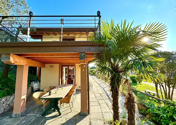 Villa Riflessi - - By Tourquoisevea *